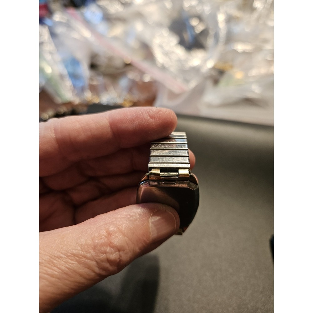 Vintage GRUEN VERI-THIN Flex Band Gold Filled Watch (599) - Picture 7 of 9